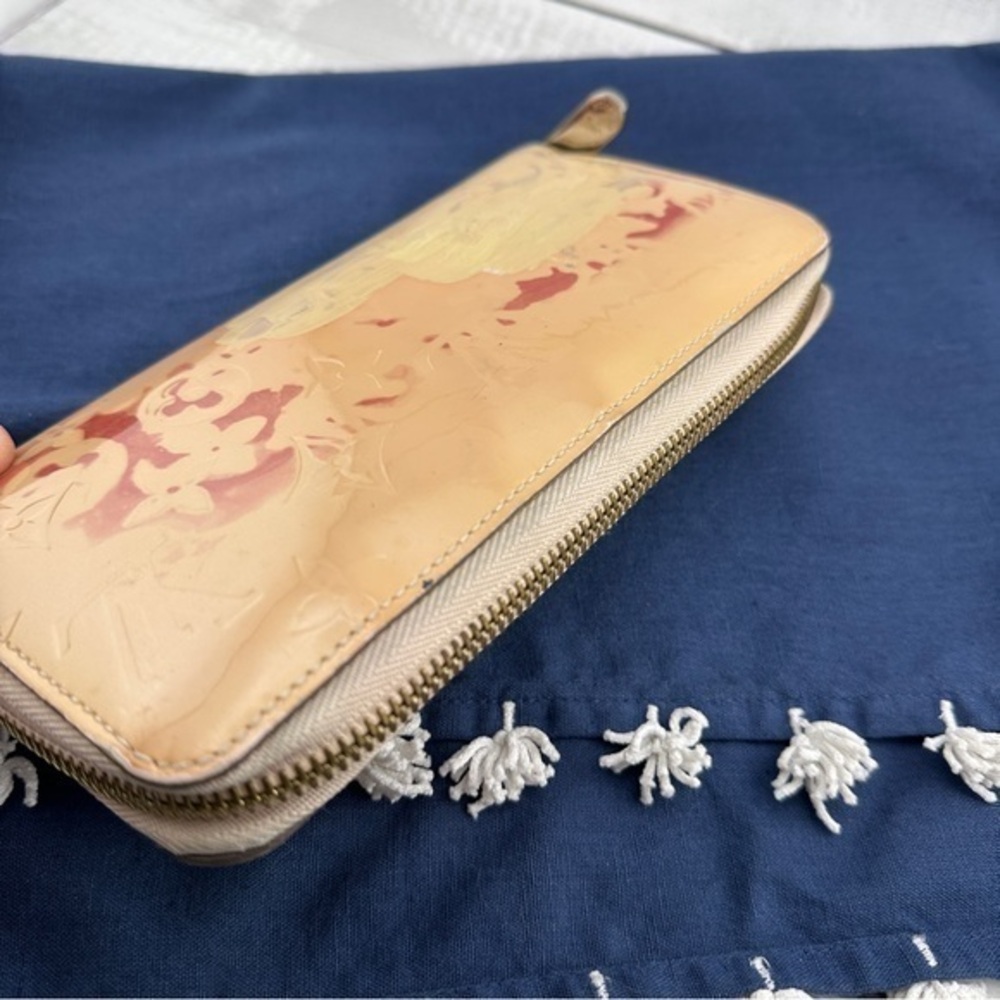 AUTHENTIC Louis Vuitton wallet. Tan. - Picture 8 of 15